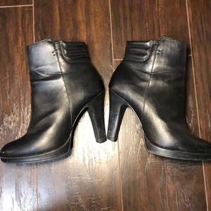 Le Chateau sexy boots